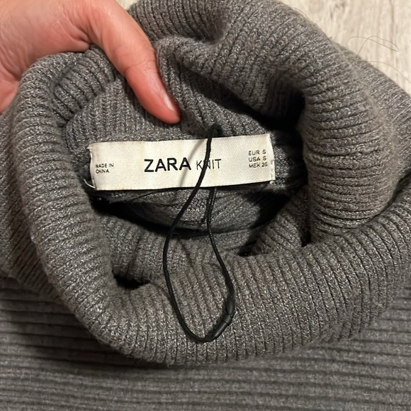 Zara Knit Cropped Turtleneck - Picture 5 of 9